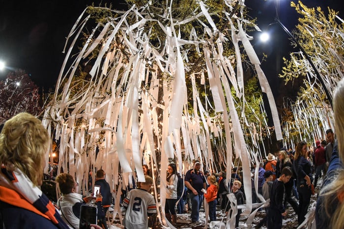 toomers-corner-traditions.jpg